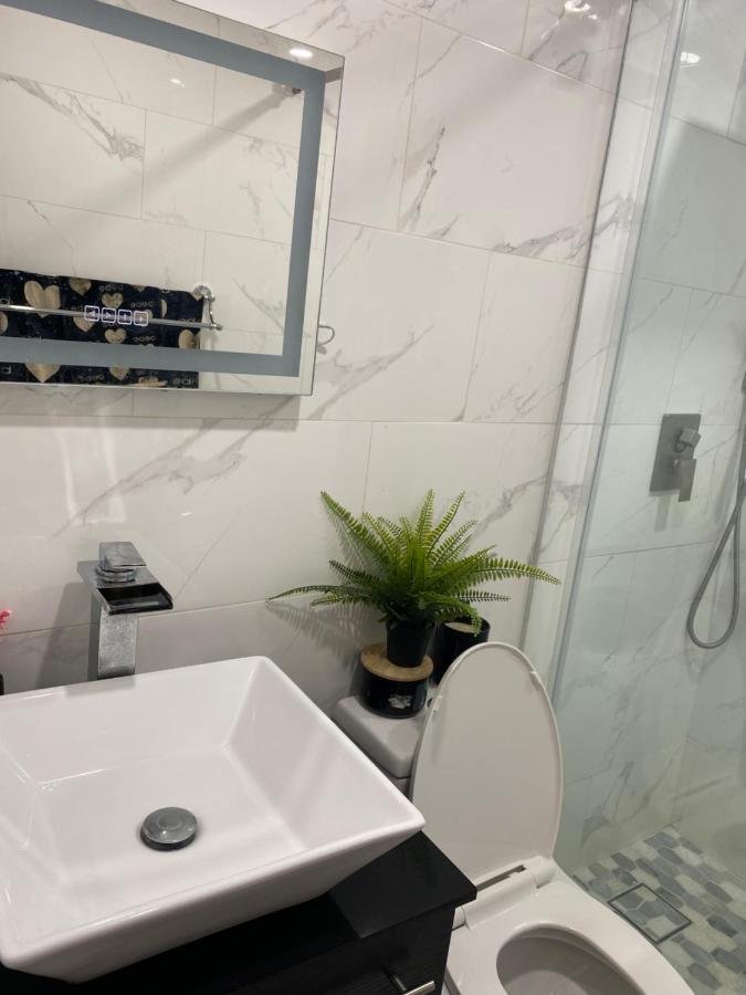 Apartament Beautiful House 7 Min From Miami Airport W Free Parking Zewnętrze zdjęcie