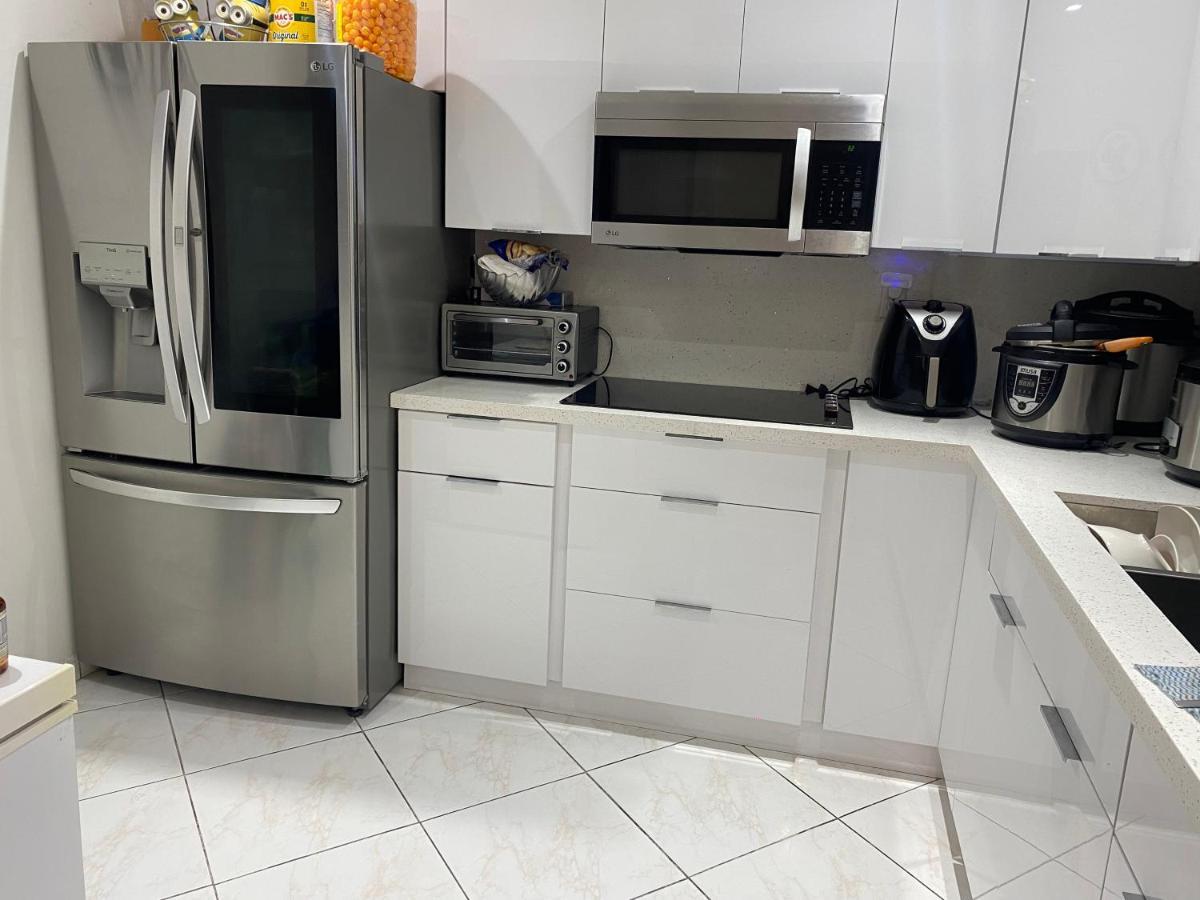 Apartament Beautiful House 7 Min From Miami Airport W Free Parking Zewnętrze zdjęcie