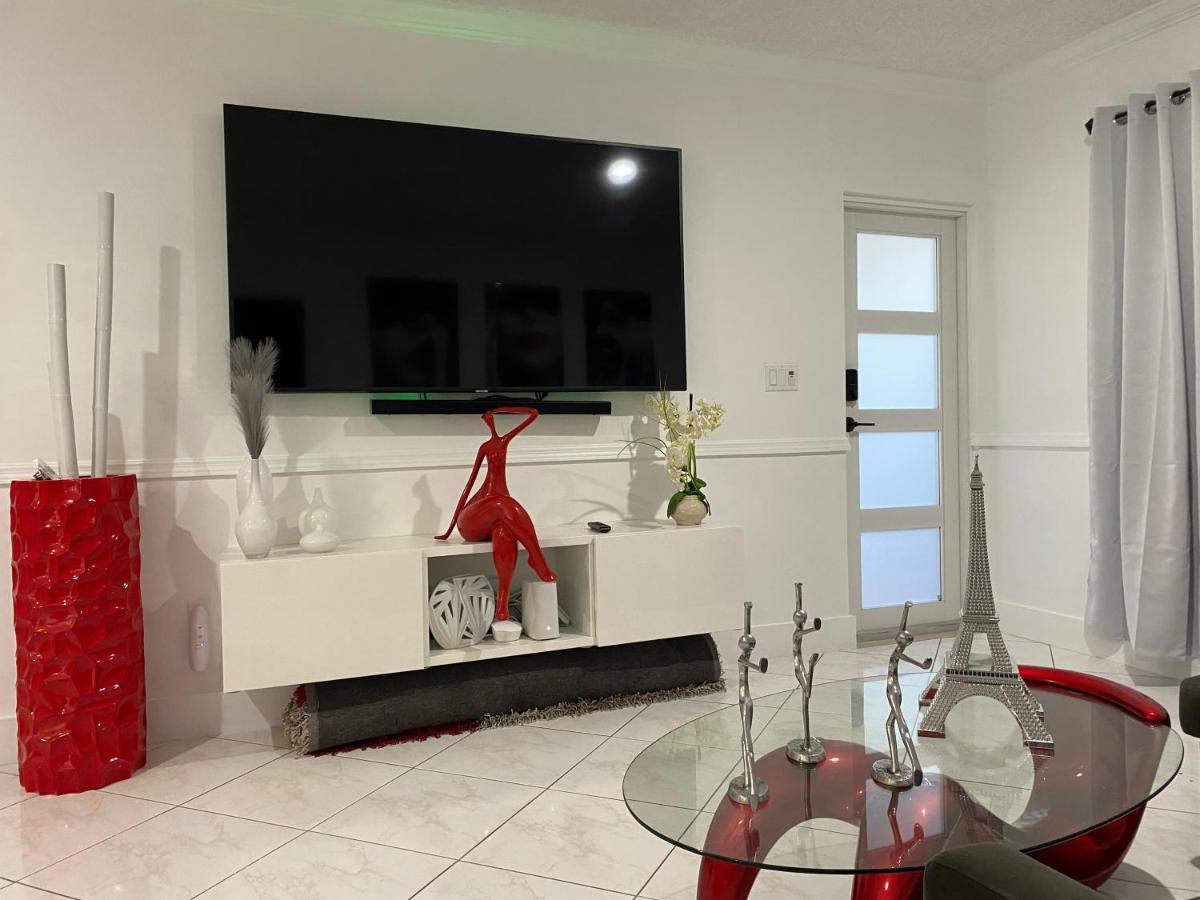 Apartament Beautiful House 7 Min From Miami Airport W Free Parking Zewnętrze zdjęcie
