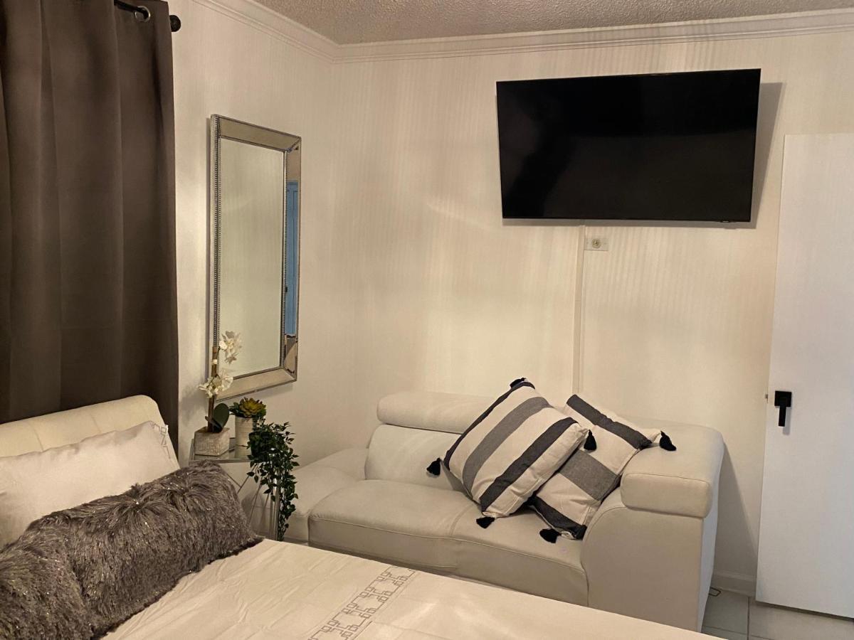 Apartament Beautiful House 7 Min From Miami Airport W Free Parking Zewnętrze zdjęcie