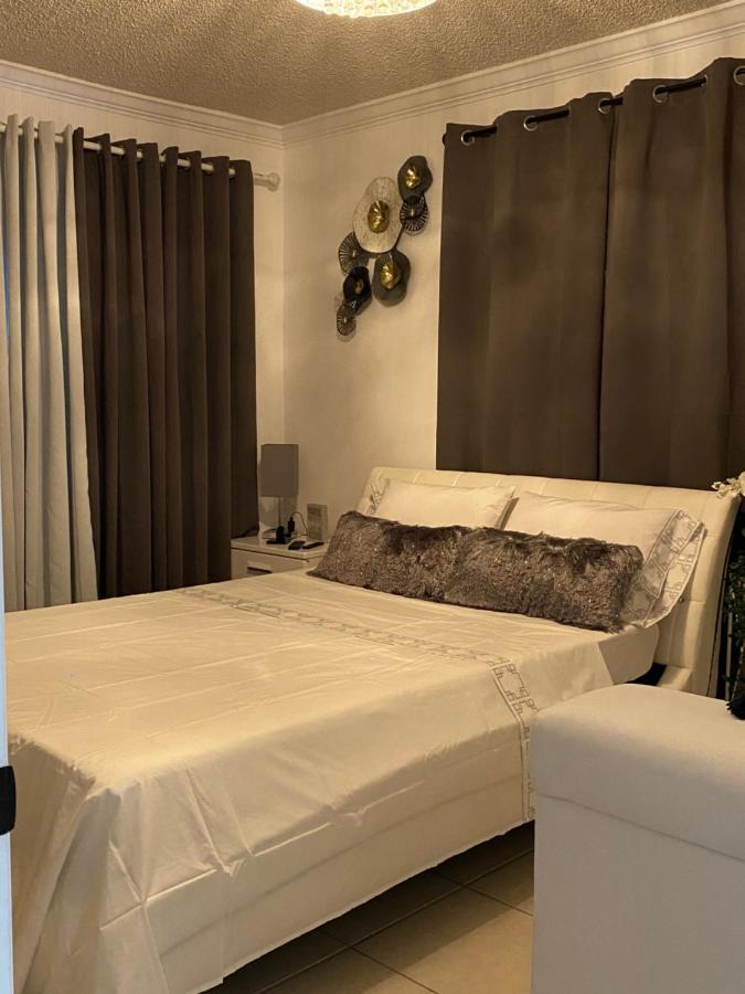 Apartament Beautiful House 7 Min From Miami Airport W Free Parking Zewnętrze zdjęcie