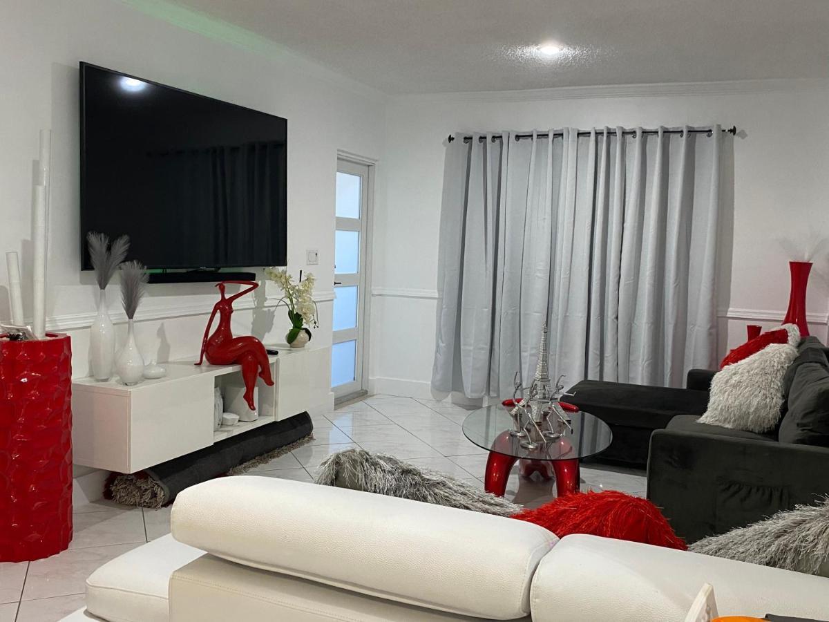 Apartament Beautiful House 7 Min From Miami Airport W Free Parking Zewnętrze zdjęcie