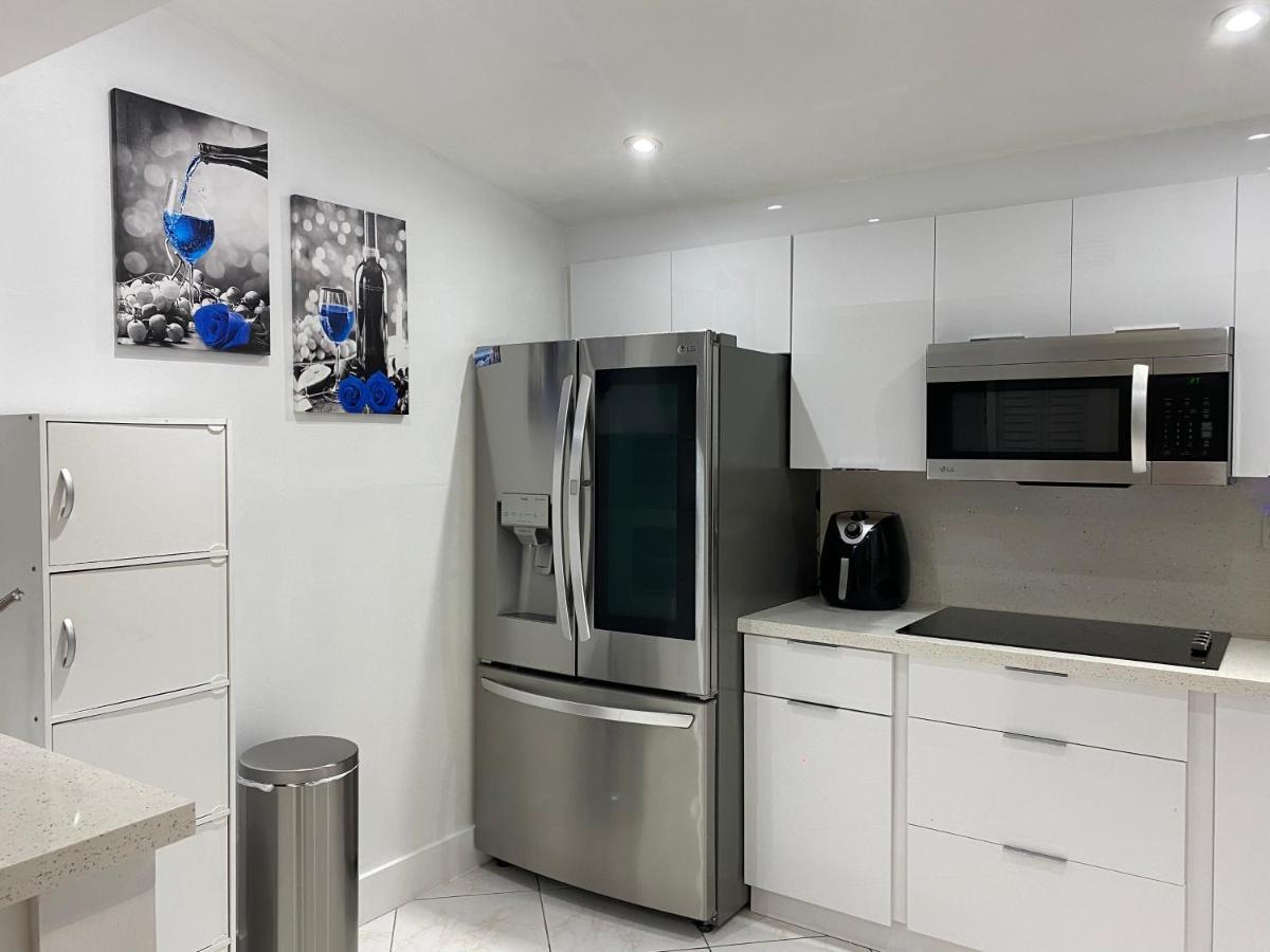 Apartament Beautiful House 7 Min From Miami Airport W Free Parking Zewnętrze zdjęcie